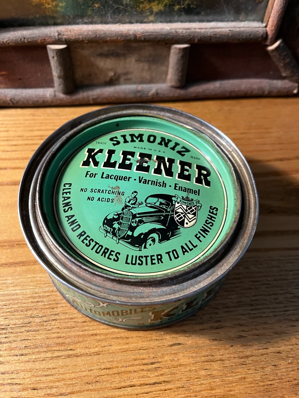 Simoniz Kleener Vintage Tin - Green Label Christmas Story